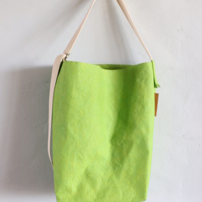 torba z papieru zielony orzech
